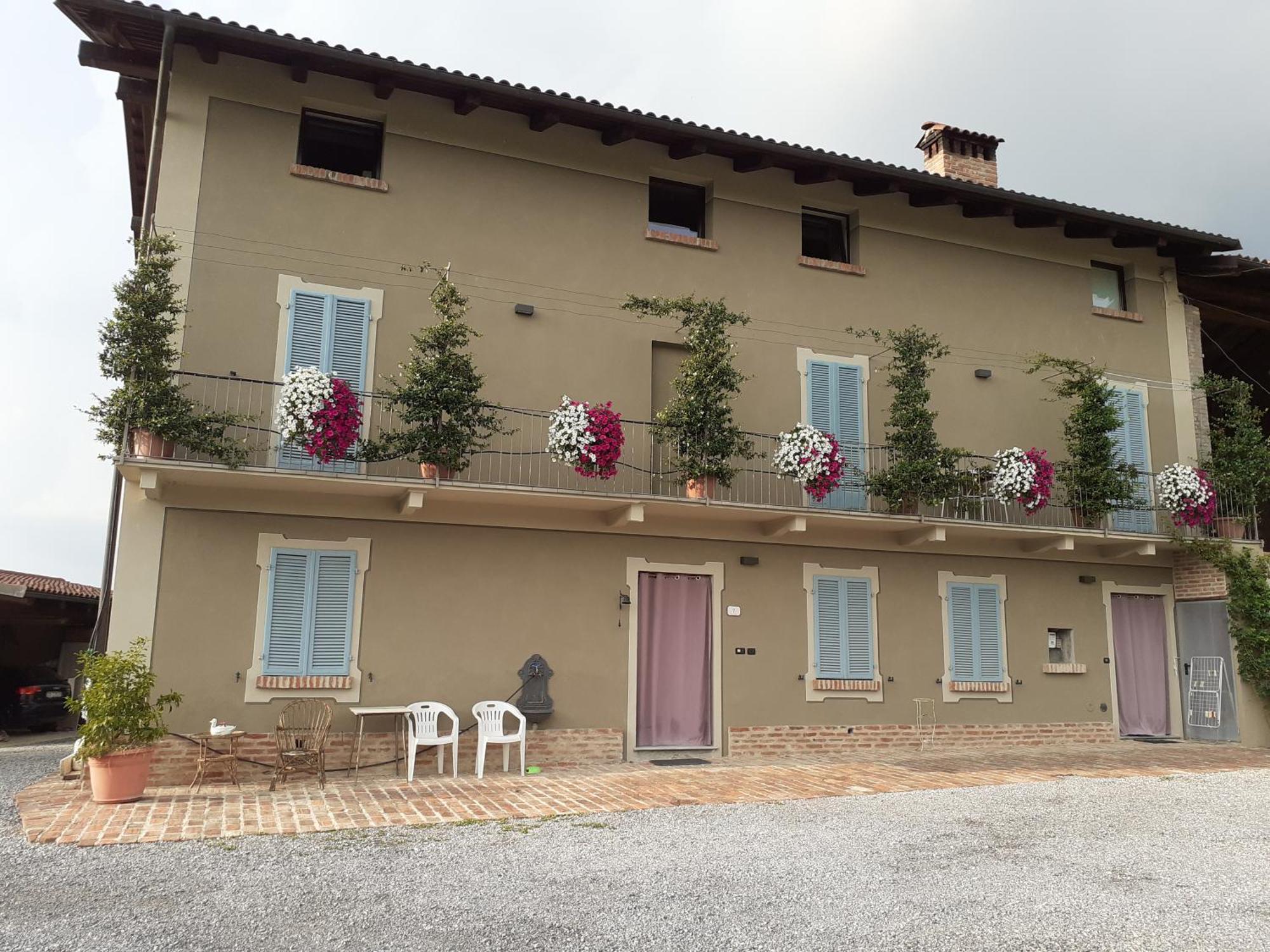 La Casa Di Roby-1 Appartamento La Morra Con Piscina Buitenkant foto
