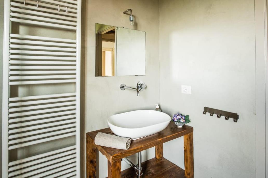 La Casa Di Roby-1 Appartamento La Morra Con Piscina Buitenkant foto