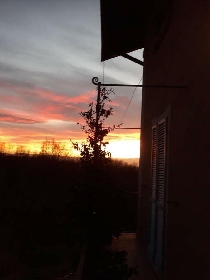 La Casa Di Roby-1 Appartamento La Morra Con Piscina Buitenkant foto